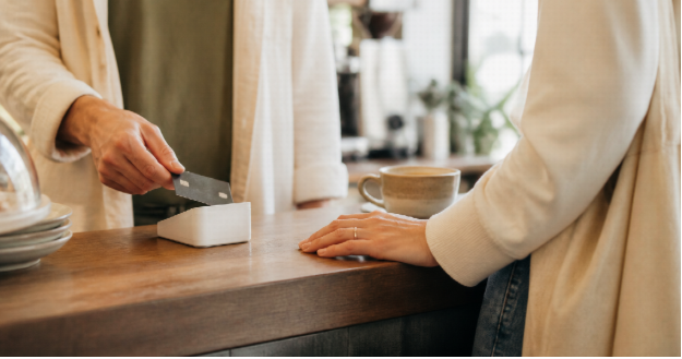 The Best Credit Card Strategy for Young Adults