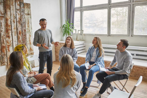 Alcohol Rehab in Santa Ana: What Happens to Your Friendships