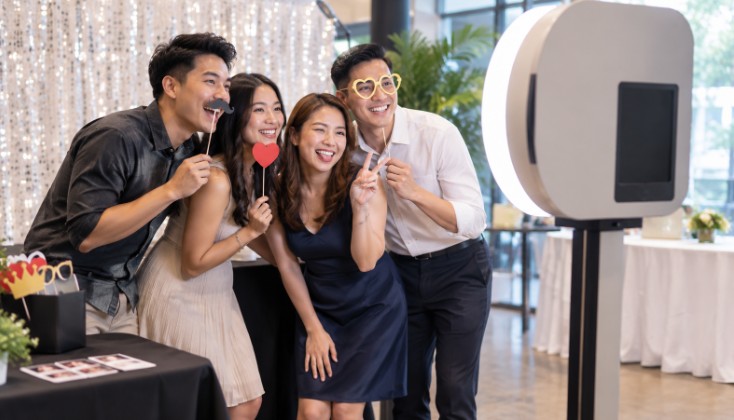 Looking for a Photobooth in Singapore? Here Are Some Options Worth Exploring
