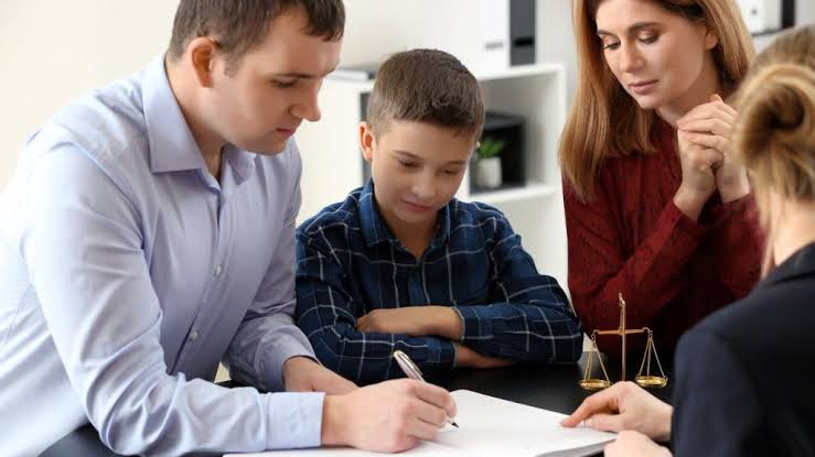 What Should Parents Include in a Parenting Plan?