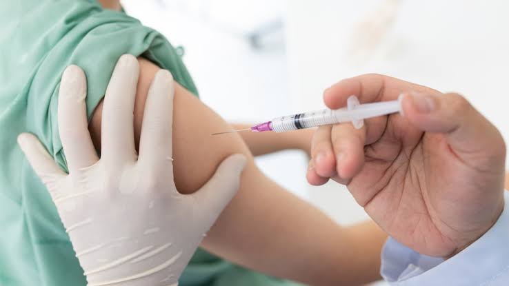 Home Medical Care Explained: Doctor Visits, Vaccines and IV Therapy