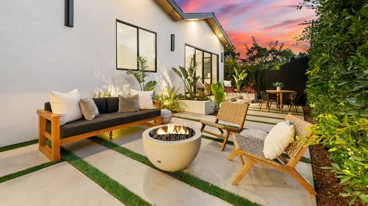 What Makes a Small Backyard Home Comfortable for Long-Term Living?